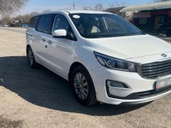 Сүрөт унаа Kia Carnival