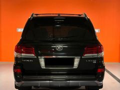 Photo of the vehicle Lexus LX