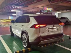 Сүрөт унаа Toyota RAV4