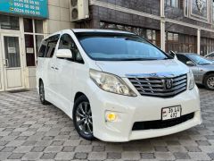 Photo of the vehicle Toyota Alphard