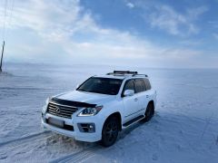 Photo of the vehicle Lexus LX