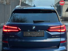 Photo of the vehicle BMW X5