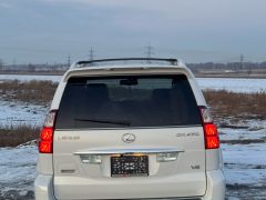 Photo of the vehicle Lexus GX