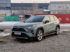 Сүрөт унаа Toyota RAV4