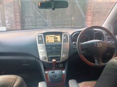 Сүрөт унаа Toyota Harrier