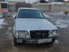 Photo of the vehicle Mercedes-Benz W124