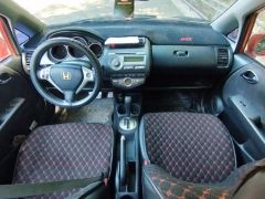 Photo of the vehicle Honda Jazz