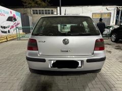 Photo of the vehicle Volkswagen Golf