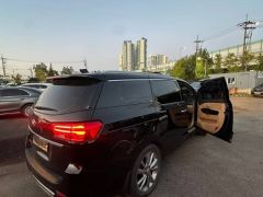 Сүрөт унаа Kia Carnival