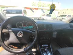 Сүрөт унаа Volkswagen Golf