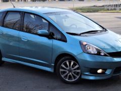 Photo of the vehicle Honda Fit