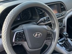 Сүрөт унаа Hyundai Elantra