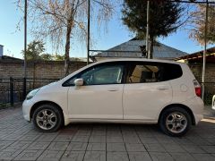 Photo of the vehicle Honda Fit