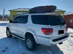 Сүрөт унаа Toyota Sequoia