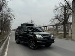 Photo of the vehicle Lexus GX