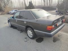 Фото авто Mercedes-Benz W124