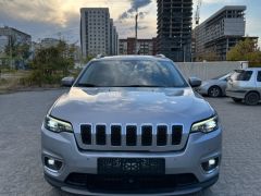 Фото авто Jeep Cherokee