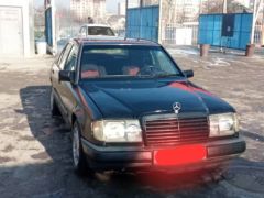 Фото авто Mercedes-Benz W124