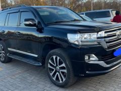 Photo of the vehicle Toyota Land Cruiser