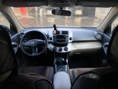 Сүрөт унаа Toyota RAV4