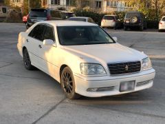 Photo of the vehicle Toyota Crown