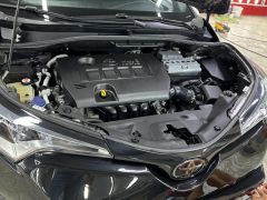 Сүрөт унаа Toyota C-HR