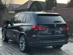 Photo of the vehicle BMW X5