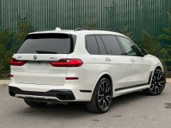 Фото авто BMW X7