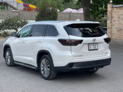 Фото авто Toyota Highlander