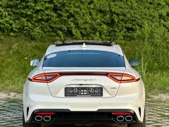 Photo of the vehicle Kia Stinger