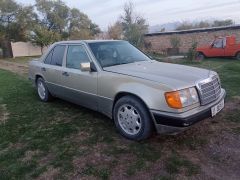 Фото авто Mercedes-Benz W124