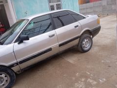 Photo of the vehicle Audi 80