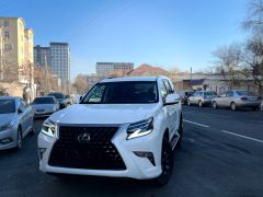 Photo of the vehicle Lexus GX