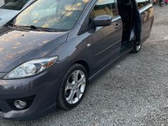 Photo of the vehicle Mazda 5