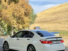 Фото авто Honda Accord