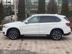 Photo of the vehicle BMW X5