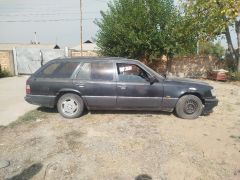 Photo of the vehicle Mercedes-Benz W124