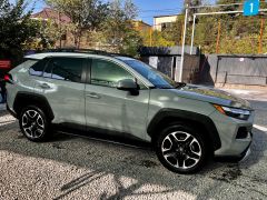 Сүрөт унаа Toyota RAV4