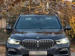 Photo of the vehicle BMW X5