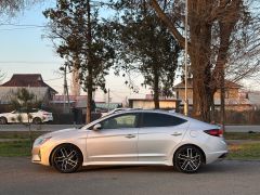 Сүрөт унаа Hyundai Elantra