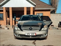 Сүрөт унаа Mercedes-Benz R-Класс