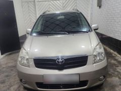 Сүрөт унаа Toyota Corolla Verso