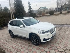 Photo of the vehicle BMW X5