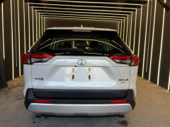 Сүрөт унаа Toyota RAV4