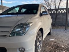 Сүрөт унаа Toyota Ist