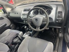 Photo of the vehicle Honda Fit