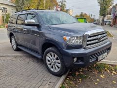 Фото авто Toyota Sequoia