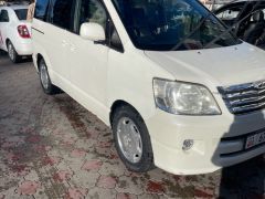 Photo of the vehicle Toyota Noah