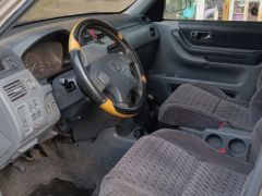 Сүрөт унаа Honda CR-V