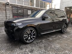 Фото авто BMW X7